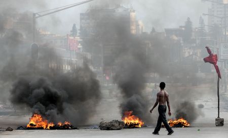More than 1,500 escape from Mozambican prison after riot that left 33 dead