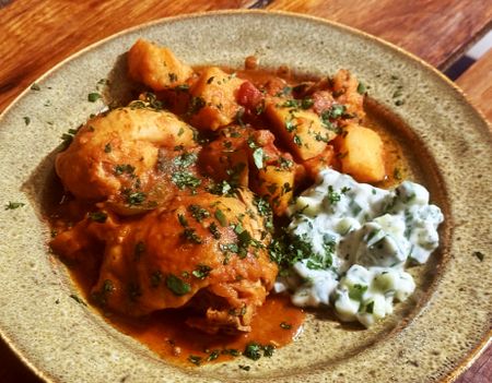 Chicken and vegetable weeknight curry