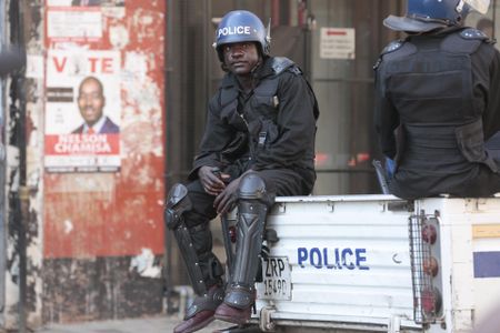 Zimbabwe opposition to challenge election result in court