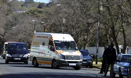 To Houghton! Mandela leaves hospital