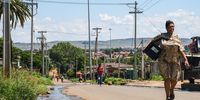 Sewerage water has been running in the streets of Kliptown for over 3 months, despite residents reporting it. (Photo: Julia Evans)