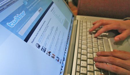 Twitter Beefs Up Security After Hacking Spree On Media