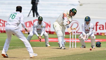 Australia on the ascendancy against Proteas in fruitful fourth day of first Test