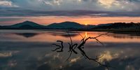 Sunrise at Mankwe Dam. Image: Roger Alan Lee