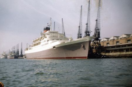 Mother City Reverie: Seeing my old town through the eyes of a young American