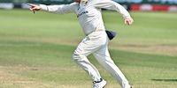 Steve Smith fielding show sees Australia pile pressure on Proteas in first Test