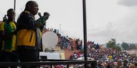 President Cyril Ramaphosa visited voters in Alexandra on Thursday ahead of the 2019 general elections. The area has recently seen sustained protests. Photo: Greg Nicolson