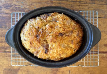 Roasted onion & cheese braai bread