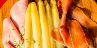 White asparagus and cold meats