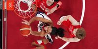 SAITAMA, JAPAN - AUGUST 08: A'Ja Wilson #9 of Team United States drives to the basket against Himawari Akaho #88, Maki Takada #8, and Monica Okoye #99 of Team Japan during the second half of the Women's Basketball final game on day sixteen of the 2020 Tokyo Olympic games at Saitama Super Arena on August 08, 2021 in Saitama, Japan. (Photo by Bryan Snyder - Pool/Getty Images)