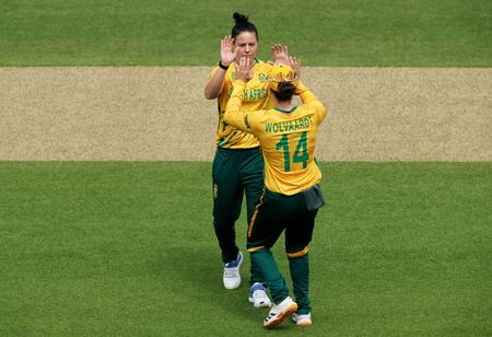 SA scrape through to clinch semifinal spot in T20 World Cup
