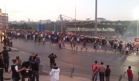 A front-seat guide to Turkish football madness