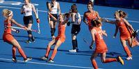 Xan de Waard (C) of the Netherlands celebrates with teammate after scoring the opening goal in the Women quarterfinal between the Netherlands and Great Britain <br>of the Field Hockey competitions in the Paris 2024 Olympic Games, at the Yves-du-Manoir Stadium in Colombes, France, 05 August 2024.  EPA-EFE/CHRISTOPHE PETIT TESSON