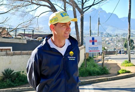 Walking the township fibre fault line with Alan Knott-Craig