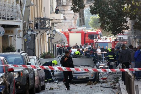 Explosion fells building in heart of touristic Athens, three injured