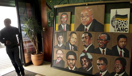 Expectation builds outside Luthuli House ahead of Zexit update by ANC