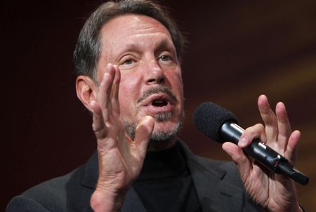 Oracle leaps into the cloud game too