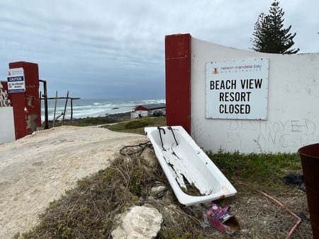Left to rot — NMB metro scrambles to demolish long-abandoned Beachview Resort