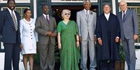 1996, Cape Town. From left: Cyril Ramaphosa, Zanele Mbeki, Thabo Mbeki, Frene Ginwala, Nelson Mandela and FW De Klerk at the opening of Parliament. (Photo: Gallo Images)