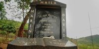 The graves of an older generation of the Maila clan lie in one of the old homesteads in Calais village in Calais. The land is under claim by the Maila community who trace their ancestry to the area back to the 1700s. (Photo: Mukurukuru Media/Lucas Ledwaba)