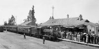 After the first bridge-crossing, the train arrives at Upington Station. (Image Courtesy Stolper & Sons Archives)<br>