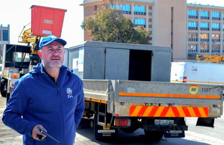 Nelson Mandela Bay’s streetlight scandal — 10,000 lights out amid corruption probe