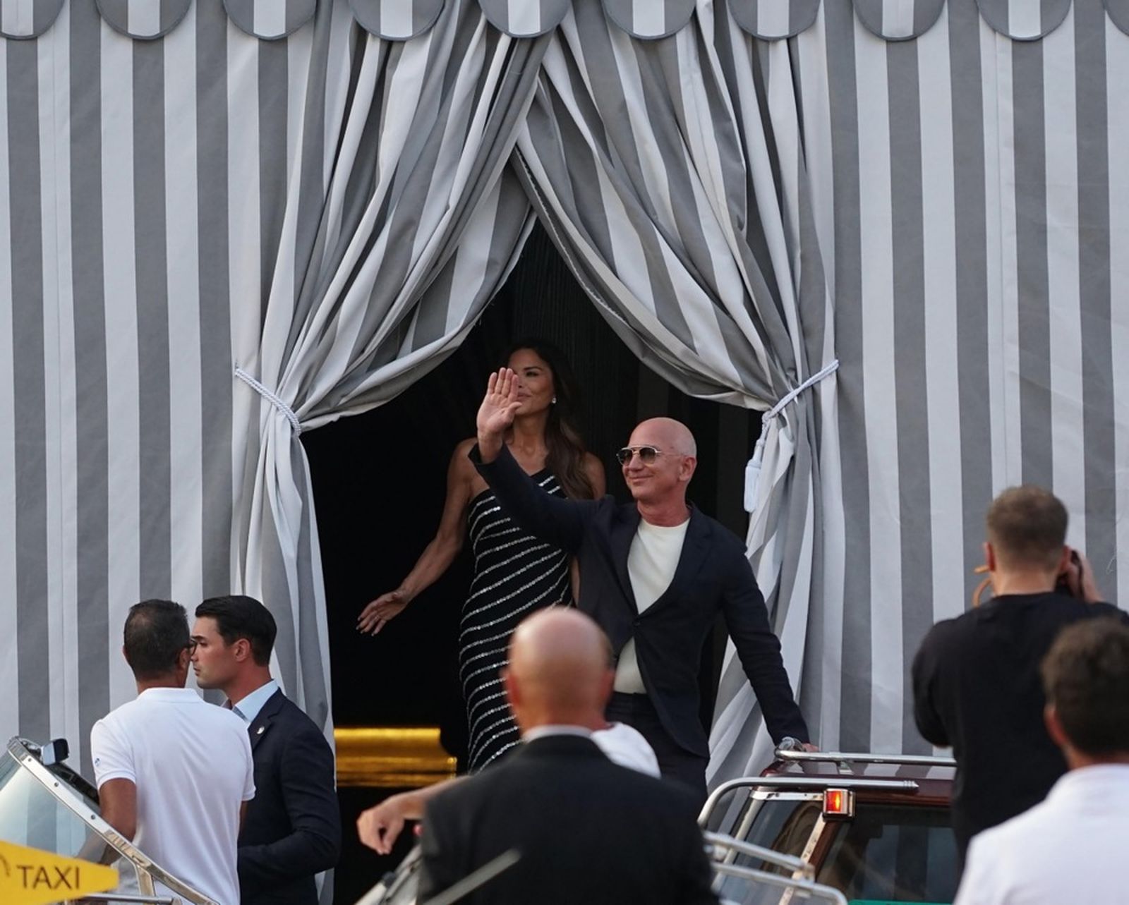 Protest as Jeff Bezos wedding party arrives in Venice