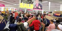 Consumers shop for Black Friday specials at the Canal Walk Shopping Centre on 23 November 2018 in Cape Town, South Africa. (Photo: Gallo Images / Sunday Times / Esa Alexander)