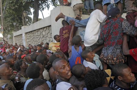 22 January: Rescuers can’t bury dead fast enough in Haiti, diseases loom