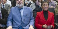 epa09924553 2021 Nobel Peace Prize laureates Maria Ressa (R) and Dmitry Muratov (L) listen to a speech during the ceremony of the Kofi Annan Courage in Cartooning Award, in Geneva, Switzerland, 03 May 2022. Editorial cartoonists Gabor Papai and Vladimir Kazanevsky have received the Kofi Annan Courage in Cartooning Award.  EPA-EFE/SALVATORE DI NOLFI