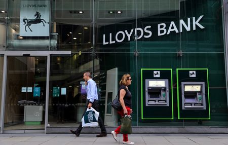 UK risked run on pound if fuel subsidy had stayed, Labour says