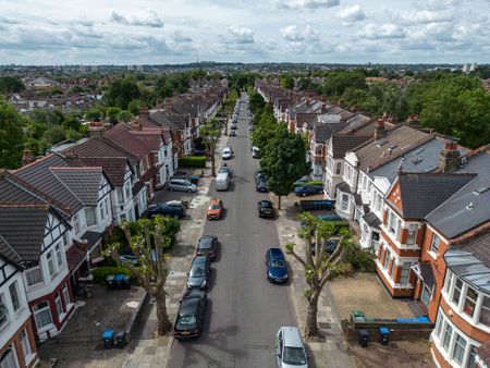 UK to Hike Tax on Second Home Purchases, Axe Stamp Duty Relief