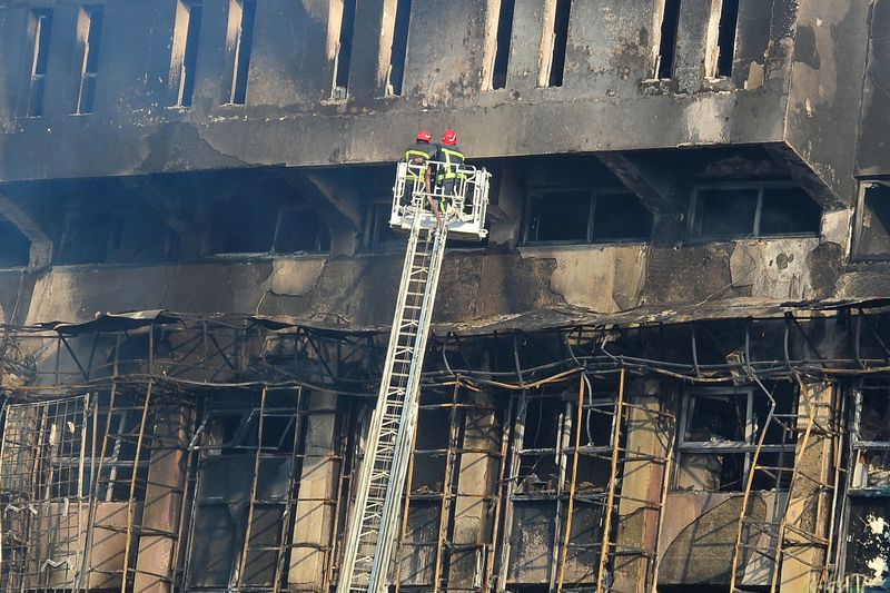 Fire engulfs police facility in Egypt's Ismailia, 25 hurt