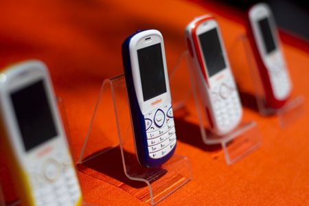 Largest cell phone study yet - the contents of this box do not cause cancer