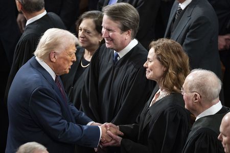 US Supreme Court lets Trump pursue deportations under 1798 law, with limits