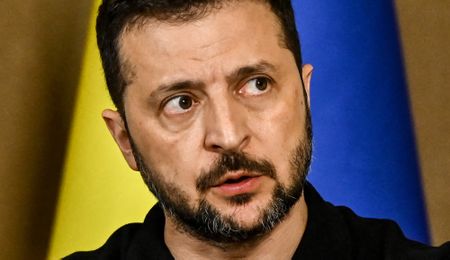 Zelensky to visit US Capitol; Russia attacks two east Ukrainian towns