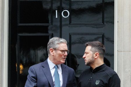 'Coalition of the willing' to present Ukraine peace plan to US, says UK's Starmer