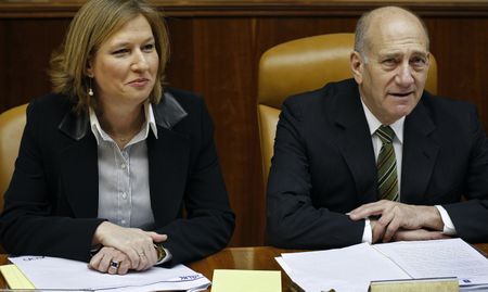 Israeli ex-leaders discussing campaign to defeat Netanyahu