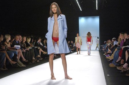 15 March: Tommy Hilfiger won’t lose its shirt in apparel deal