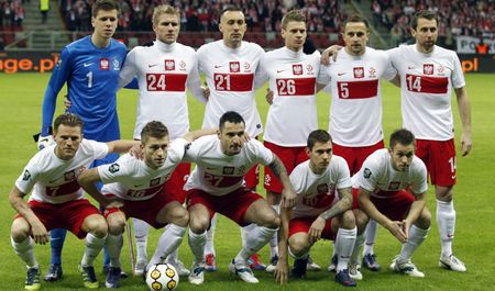 Euro 2012: Poles seek to quell row over foreign-born players