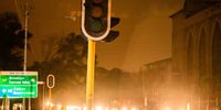 Slow-moving vehicles line the streets as traffic lights stand without power during a rolling blackout period in Pretoria, South Africa, on Wednesday, 13 February, 2019. (Photo: Waldo Swiegers/Bloomberg via Getty Images)