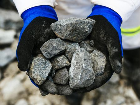 GOP on Track to Keep Senate as Democrats Score Early House Wins