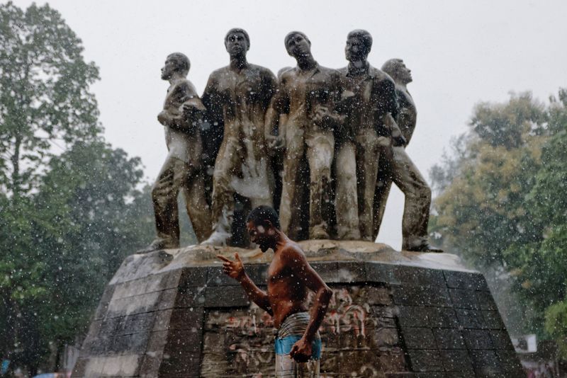 Rain and rhythm in Dhaka, Bangladesh, and more from around the world