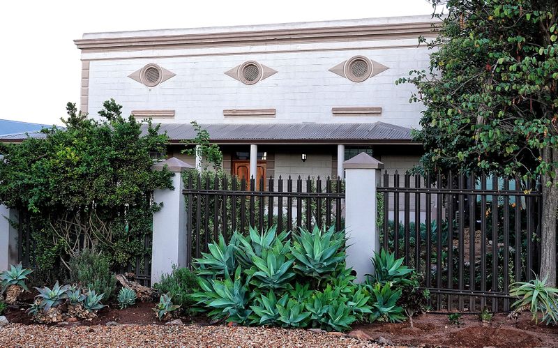 Old-school elegance: Karoo-style in Ladismith
