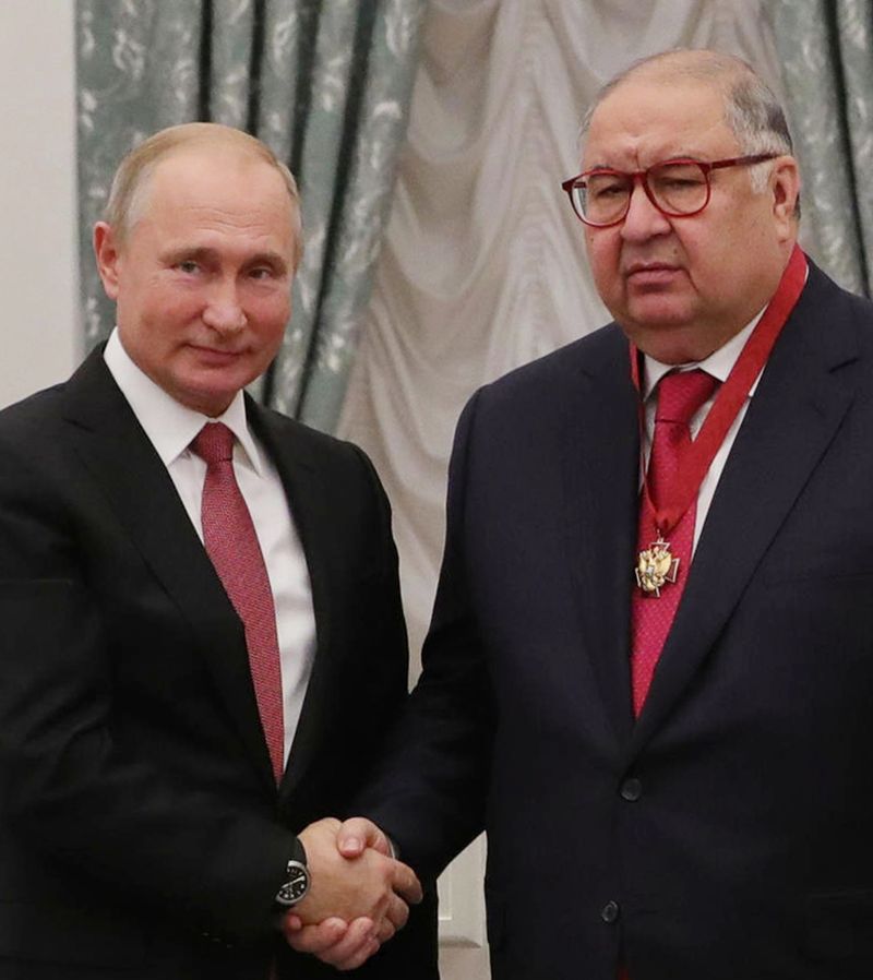 Latvian PM opposes deal to lift sanctions on Russia-linked billionaires Usmanov and Fridman