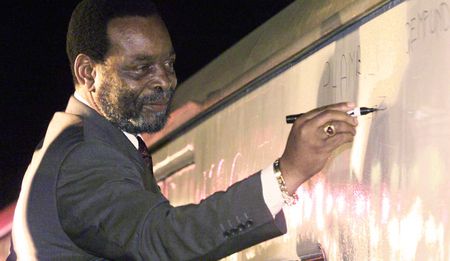 FIVE MINUTES: South Africa