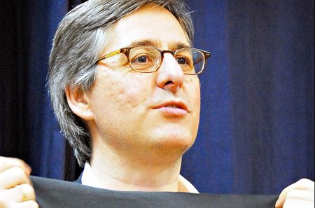 ‘I also invented the friggin iPod. Have you heard of it?’ Fake Steve Jobs now tries TV