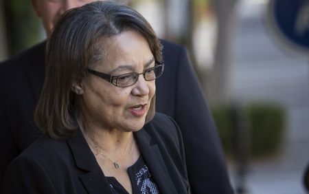 De Lille rejects DA proposal to shorten legal process