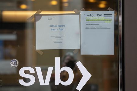 Traders worldwide herald end to rate hikes after US bank run