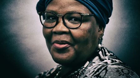 Vytjie Mentor wraps up testimony after a day of weak links and comebacks